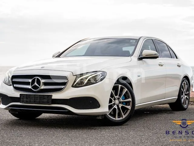 Mercedes-Benz E350E 2017 photo 4