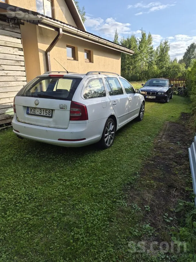 Skoda Octavia 2008 photo 3