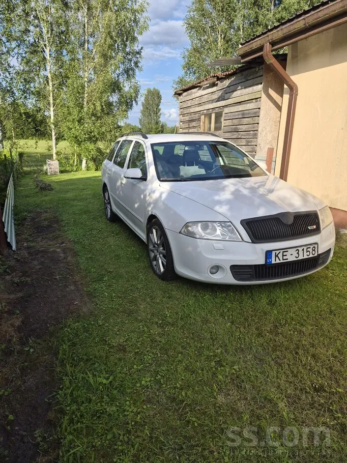 Skoda Octavia 2008 photo 2