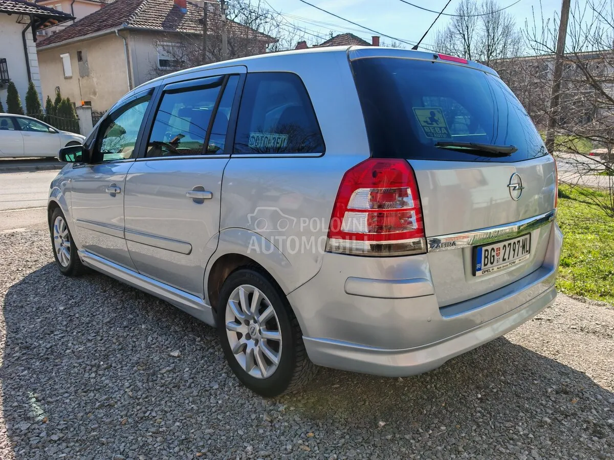 Opel Zafira 2009 photo 4