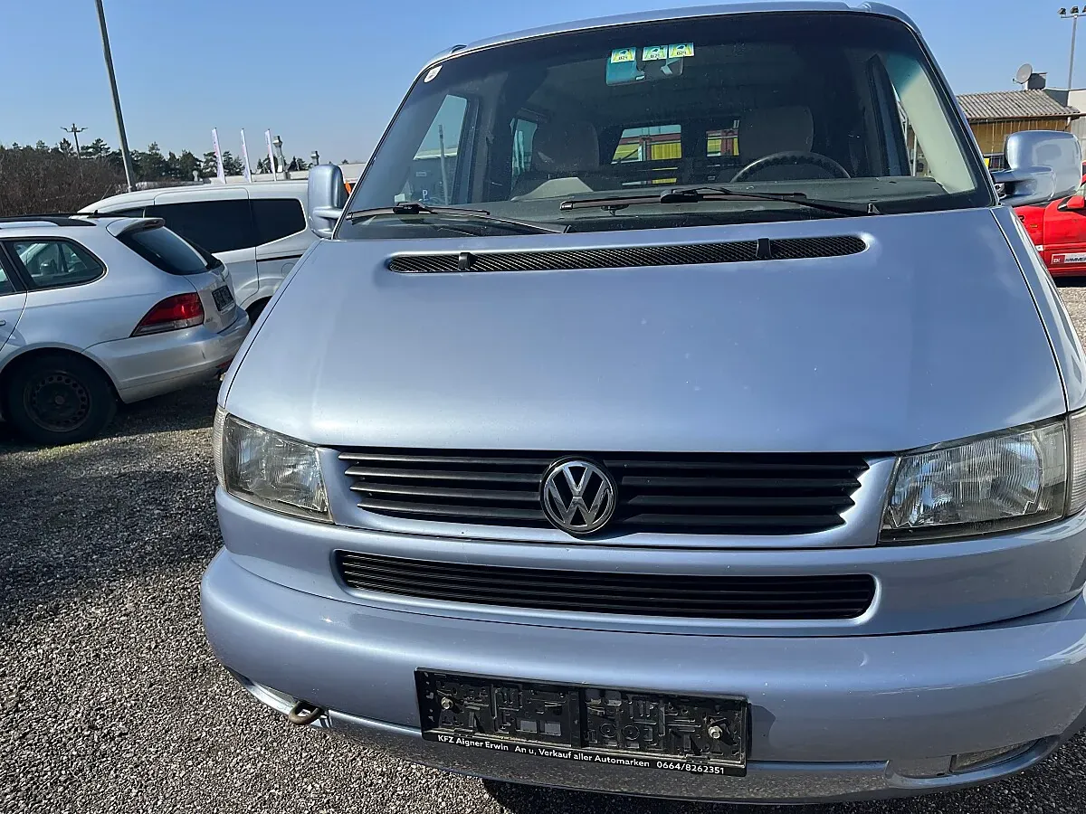 Volkswagen Caravelle 2000 photo 3