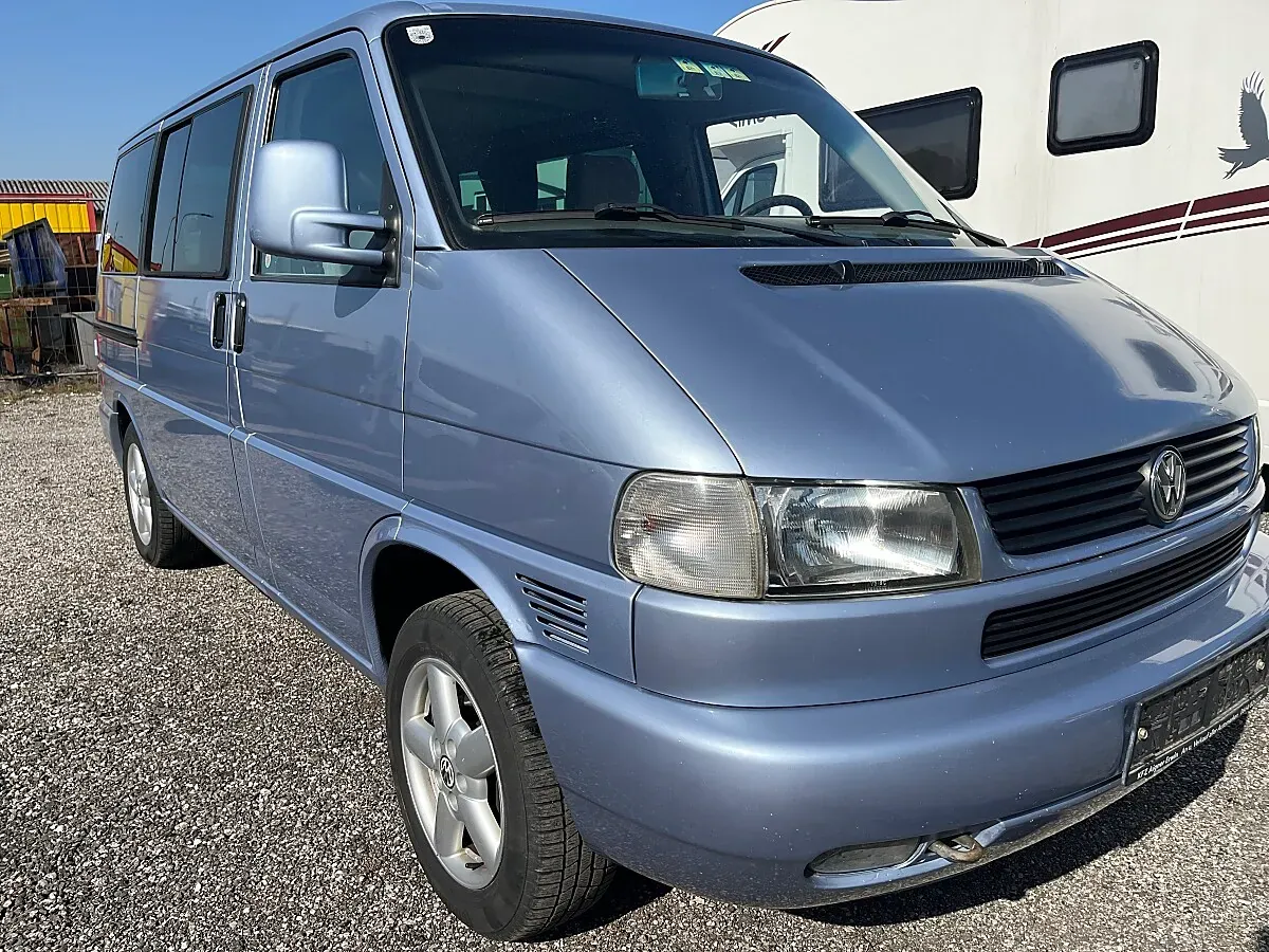 Volkswagen Caravelle 2000 photo 2
