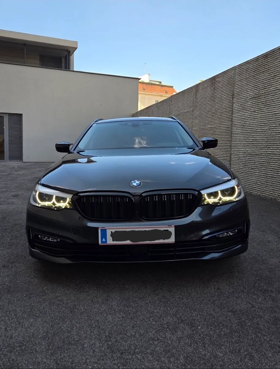 BMW 5 Series 2017 photo 2