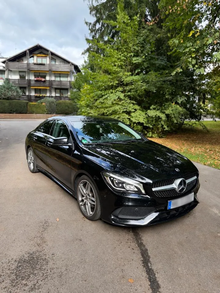 Mercedes-Benz Cla200 Amg Line
