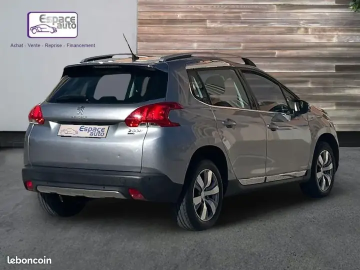 Peugeot 2008 2015 photo 2