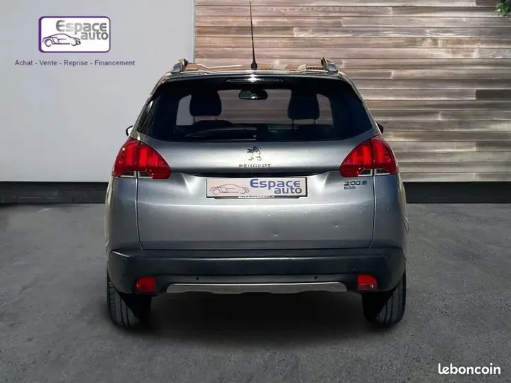 Peugeot 2008 2015 photo 4