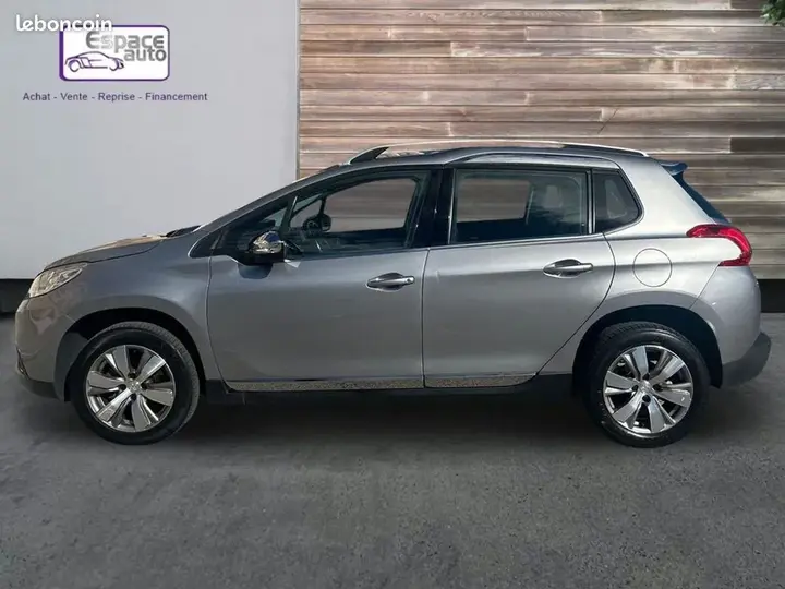 Peugeot 2008 2015 photo 3