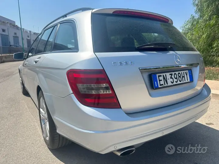 Mercedes-Benz C 220