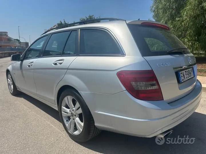 Mercedes-Benz C 220 2012 photo 3