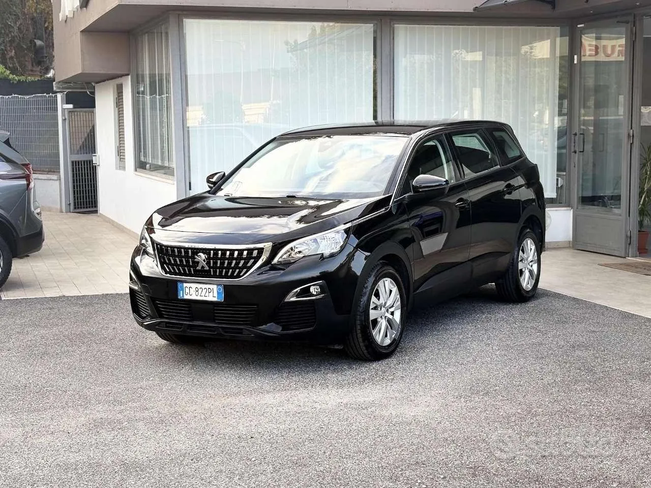 Peugeot 5008 2020 photo 3