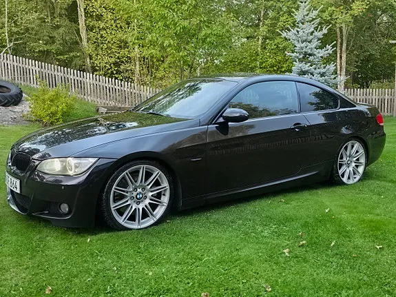 BMW 330I