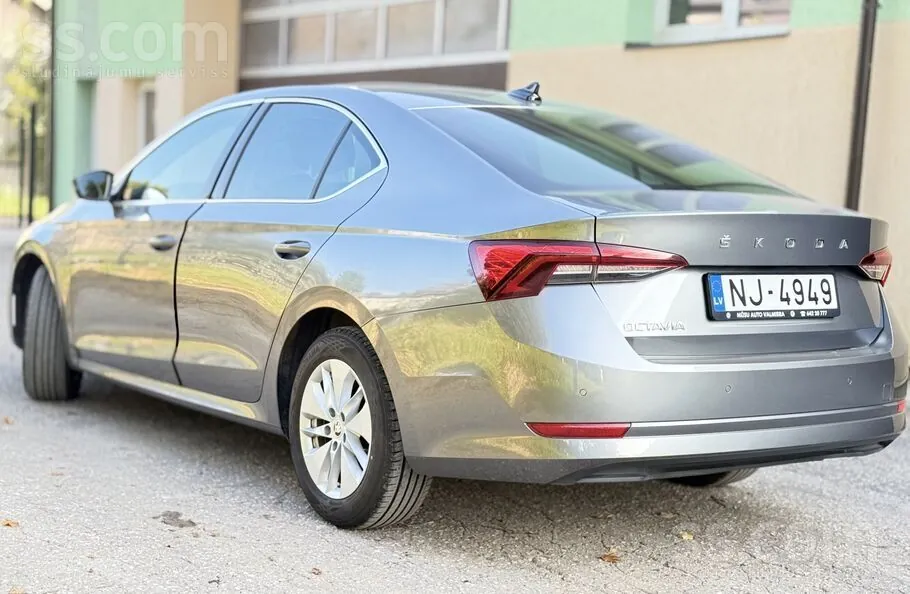Skoda Octavia 2023 photo 5