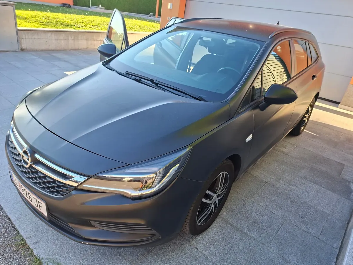 Opel Astra 2017 photo 3