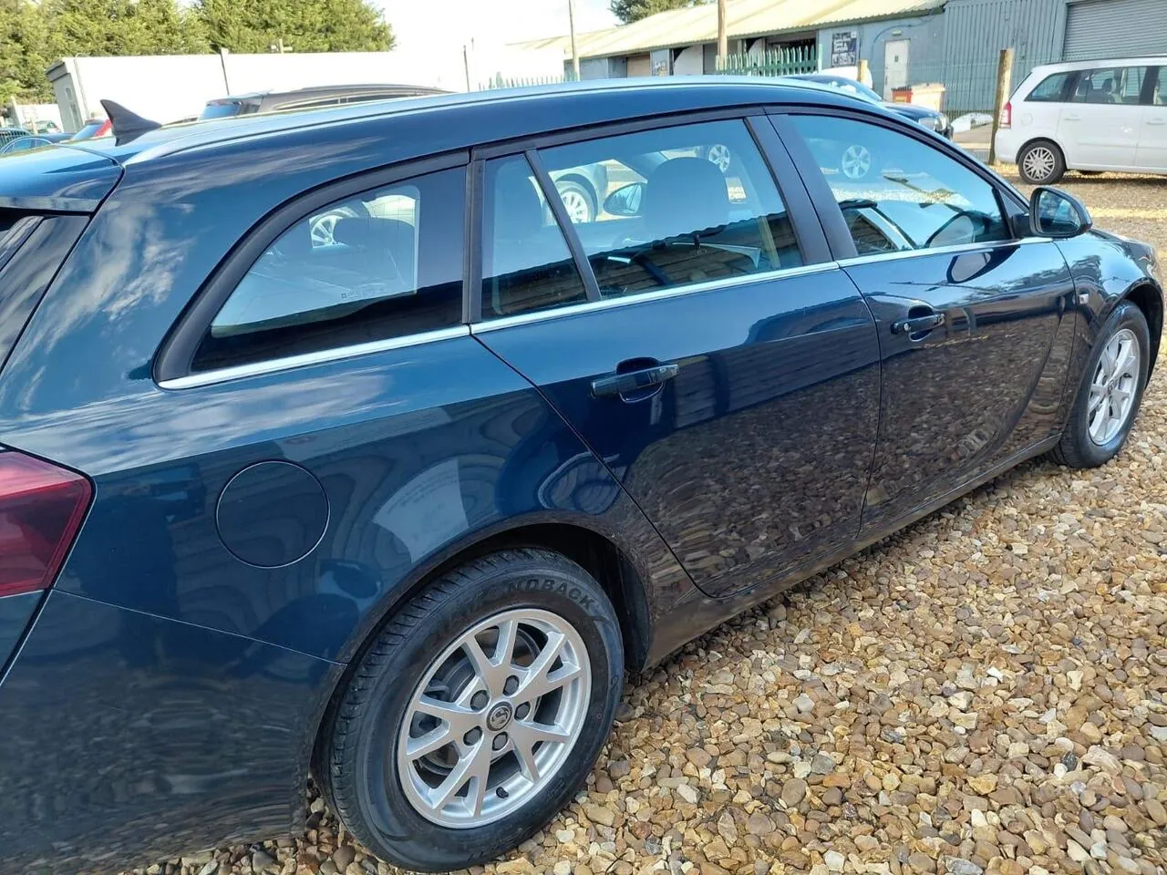 Vauxhall Insignia 2014 photo 4