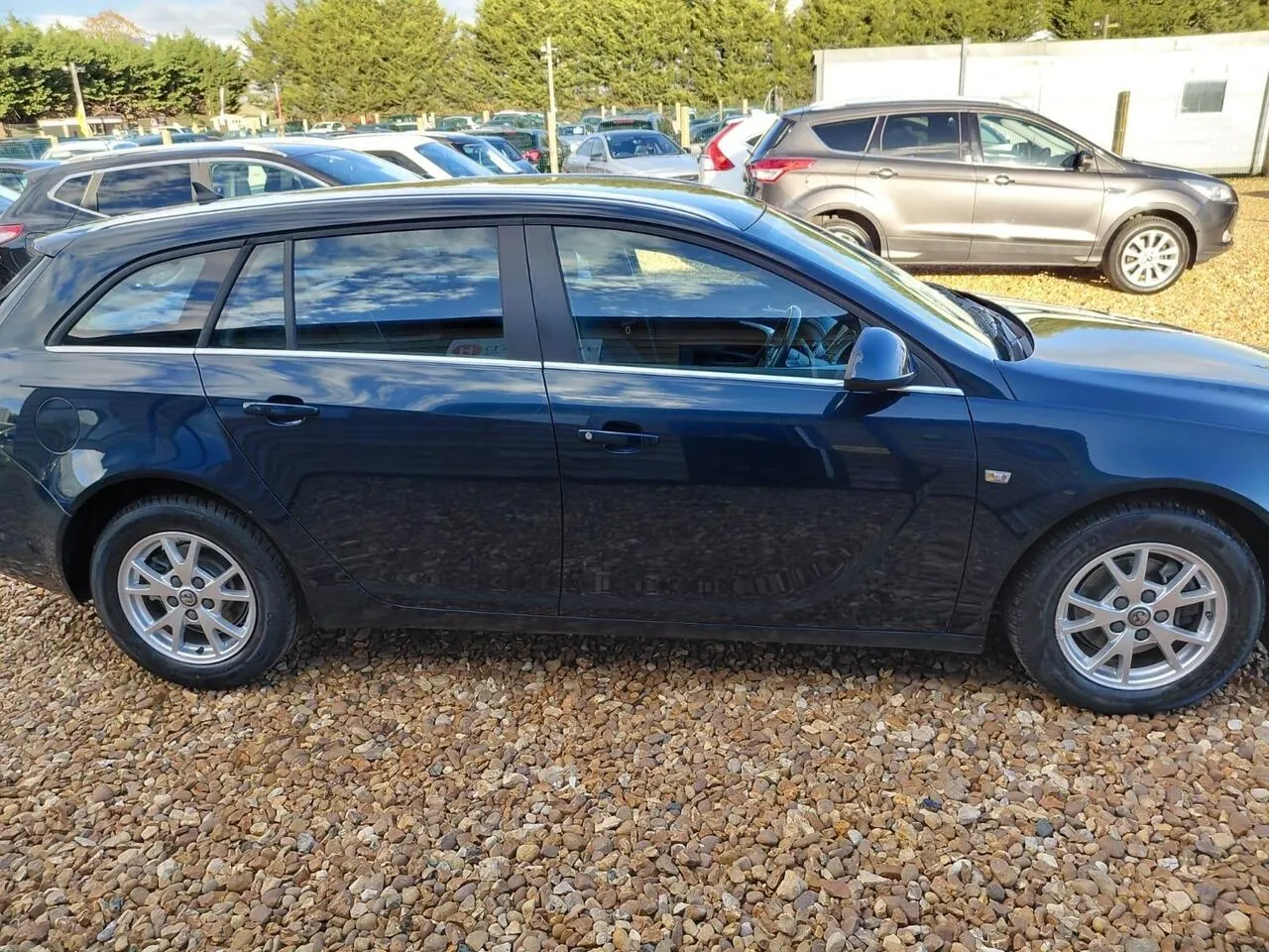 Vauxhall Insignia 2014 photo 3