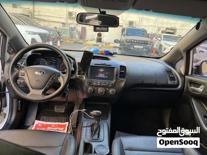 Kia K3 2013 photo 2