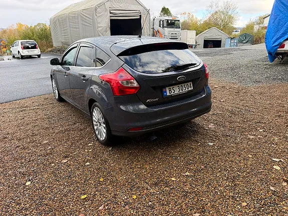 Ford Focus 2011 photo 4