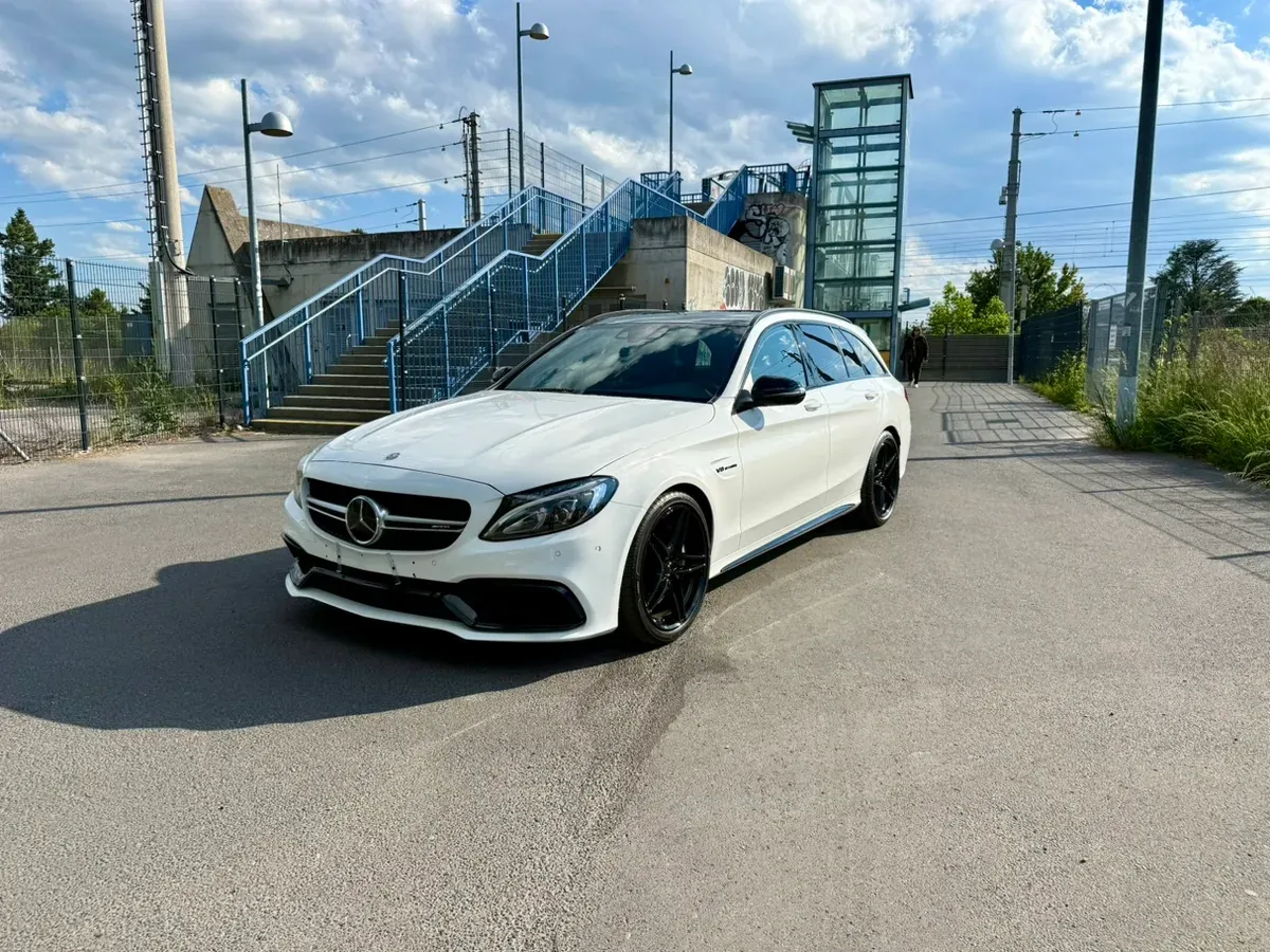 Mercedes-Benz C-Class 2017 photo 3