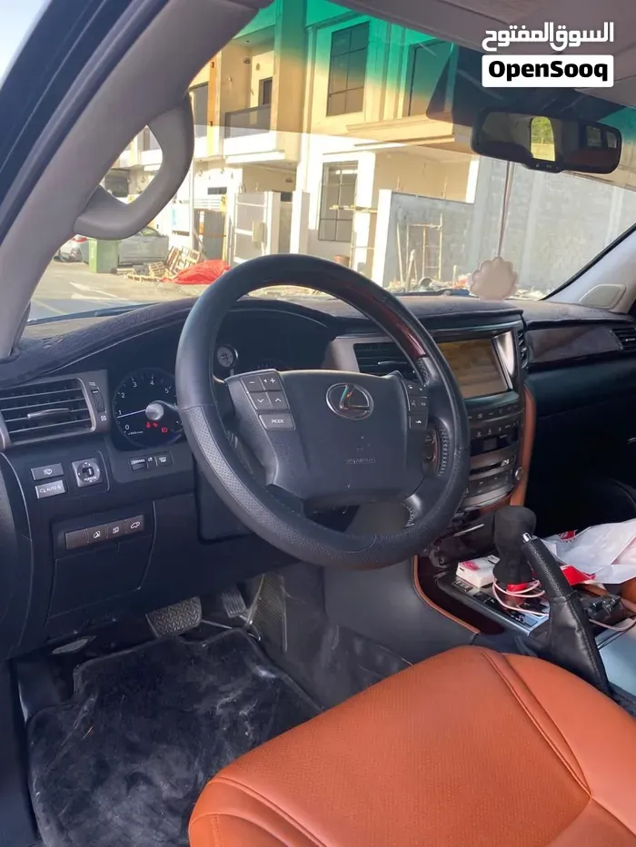 Lexus Lx 570 2011 photo 3