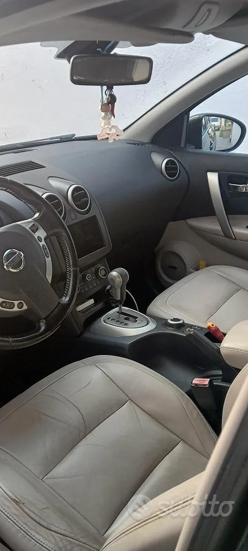 Nissan Qashqai 2010 photo 2