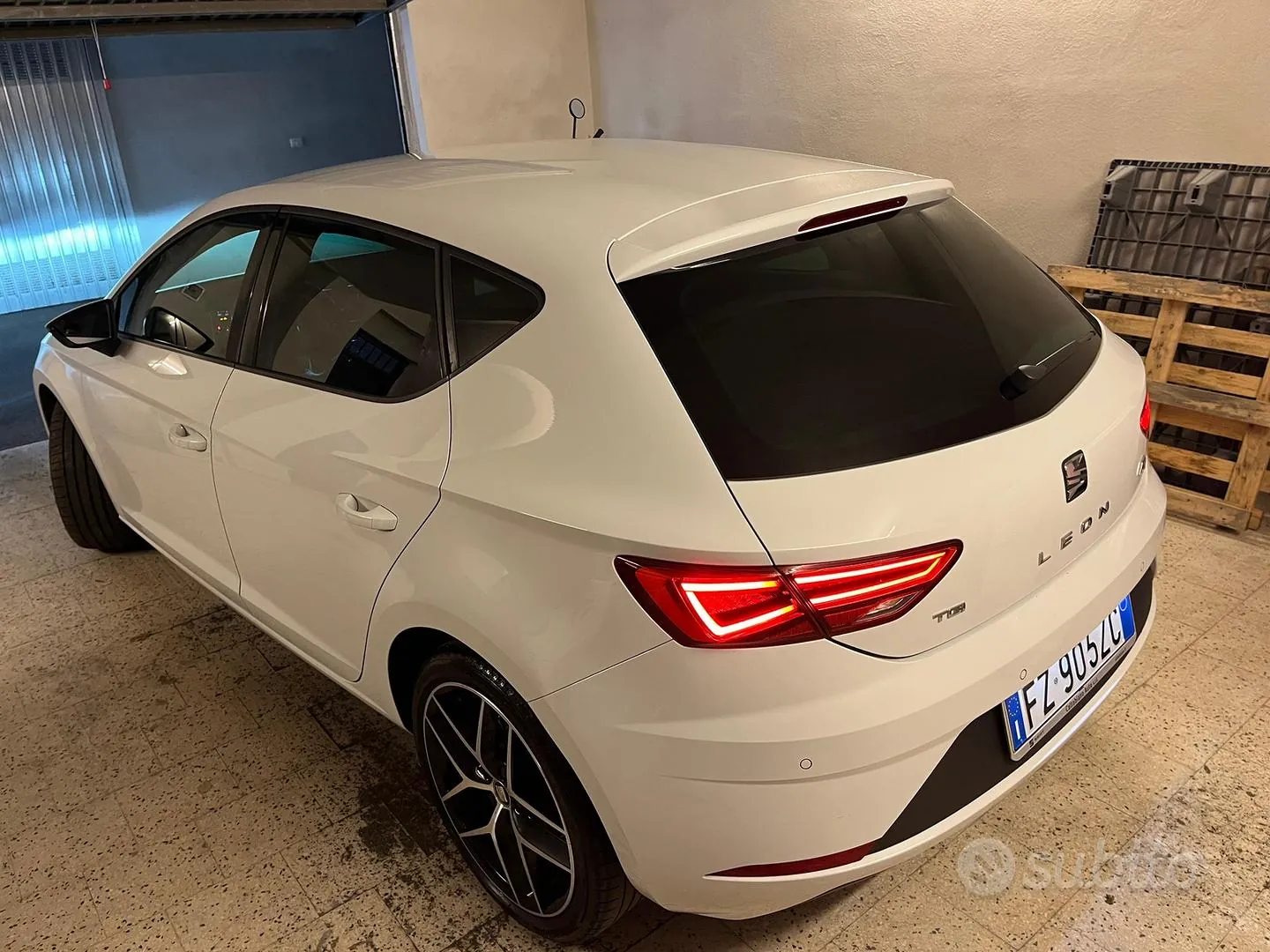 Seat Leon 2020 photo 2