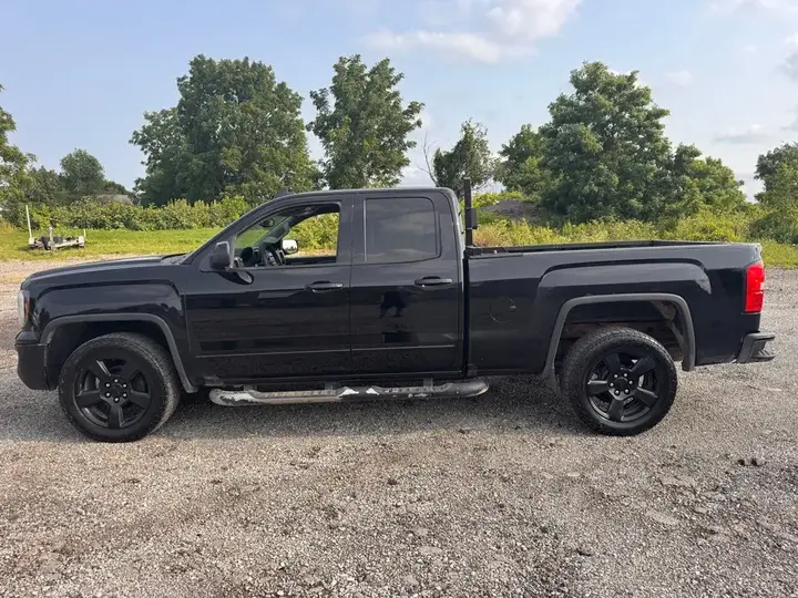 GMC Sierra 1500 2018 photo 3