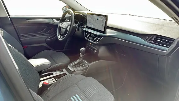 Ford Focus 2023 photo 3