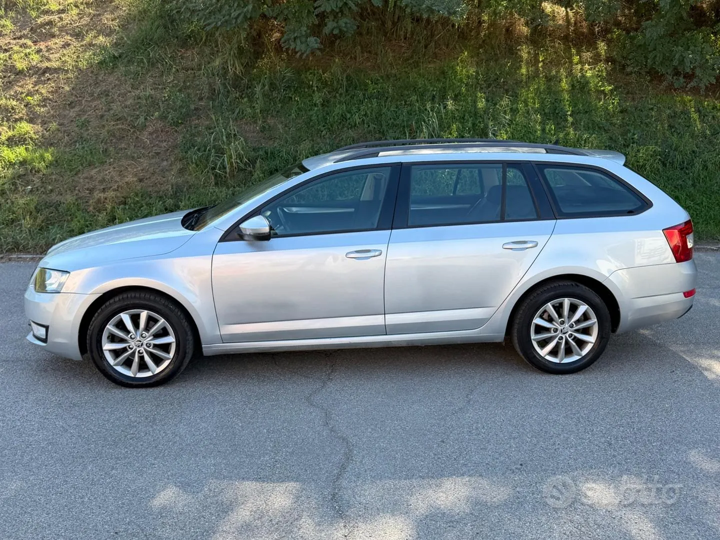 Skoda Octavia 2015 photo 2