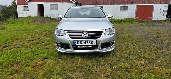 Volkswagen Passat 2010 photo 2