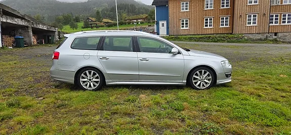 Volkswagen Passat 2010 photo 3