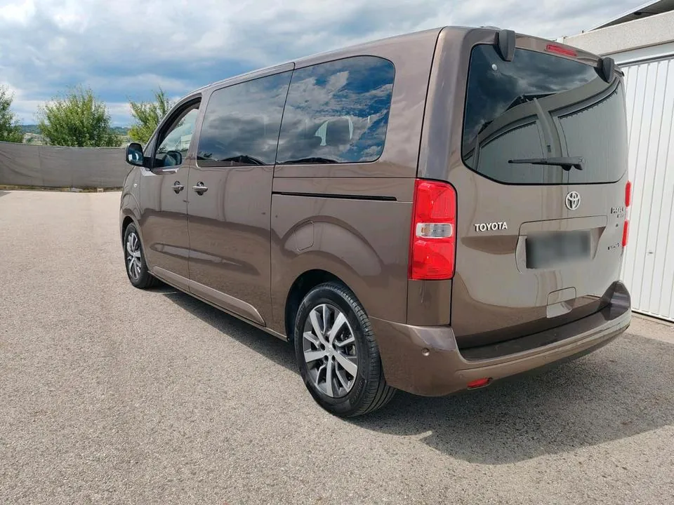 Toyota Proace Verso