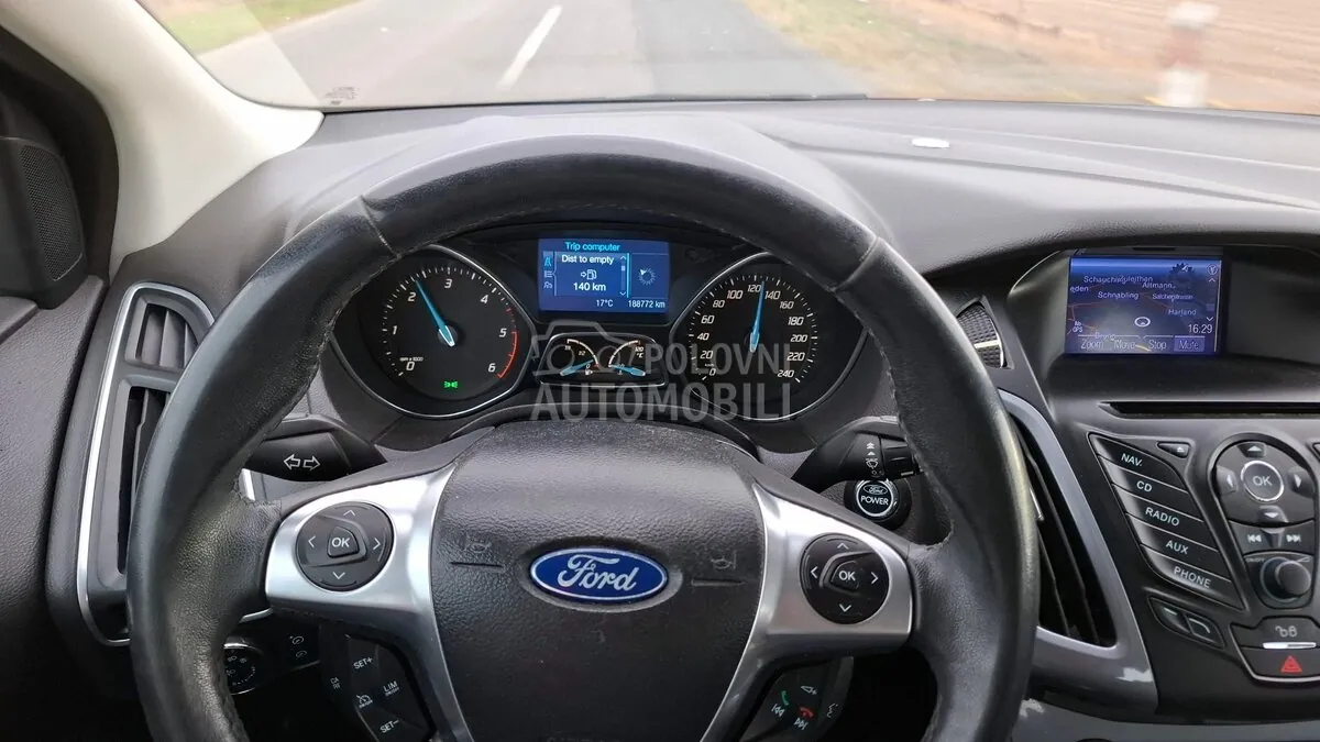 Ford Focus 2012 photo 2