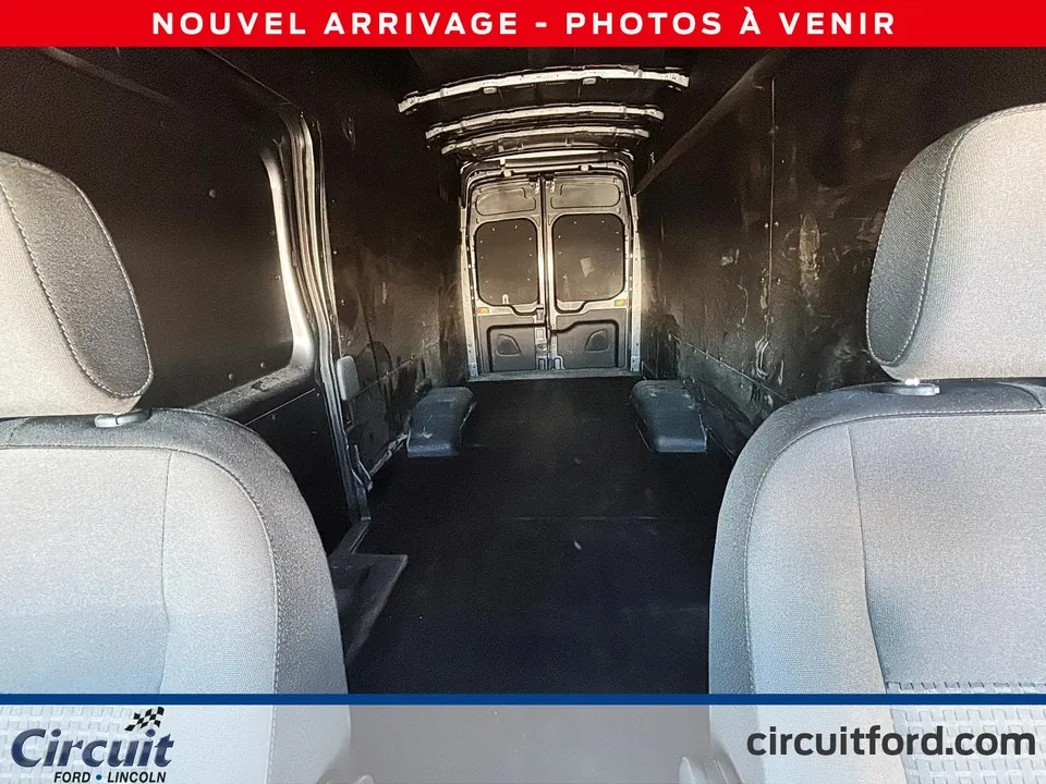 Ford Transit Cargo 2025 photo 3