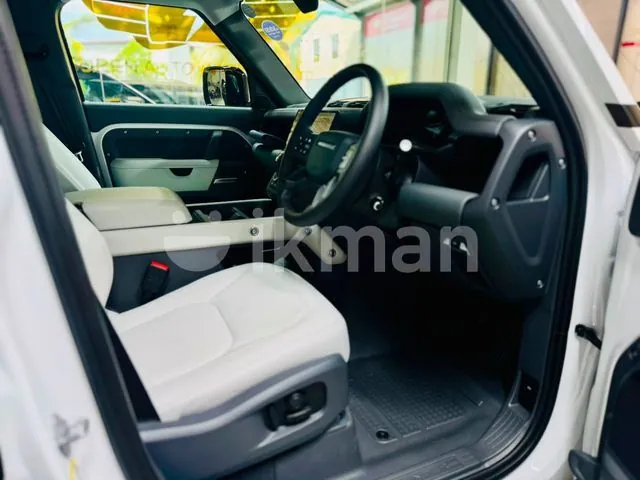 Land Rover Defender 2026 photo 5