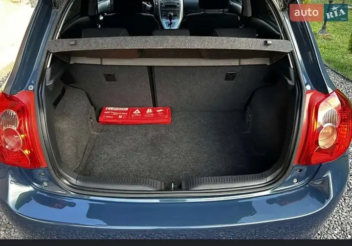 Toyota Auris 2007 photo 4