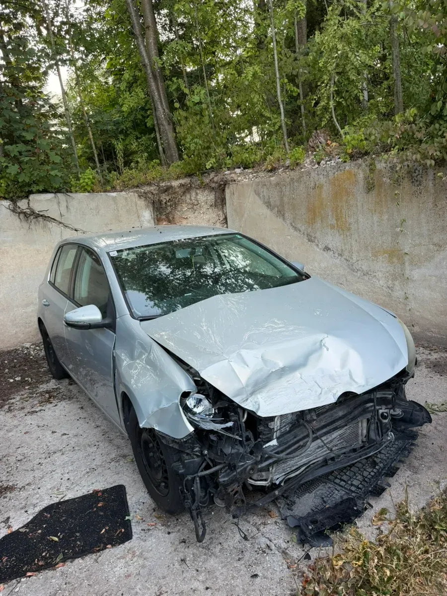 Volkswagen Golf 2012 photo 3