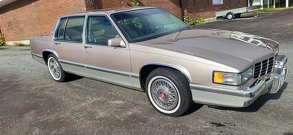 Cadillac Deville 1991 photo 2