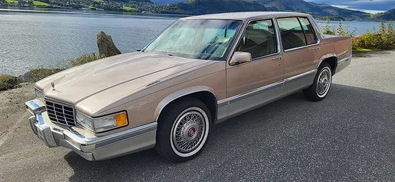 Cadillac Deville