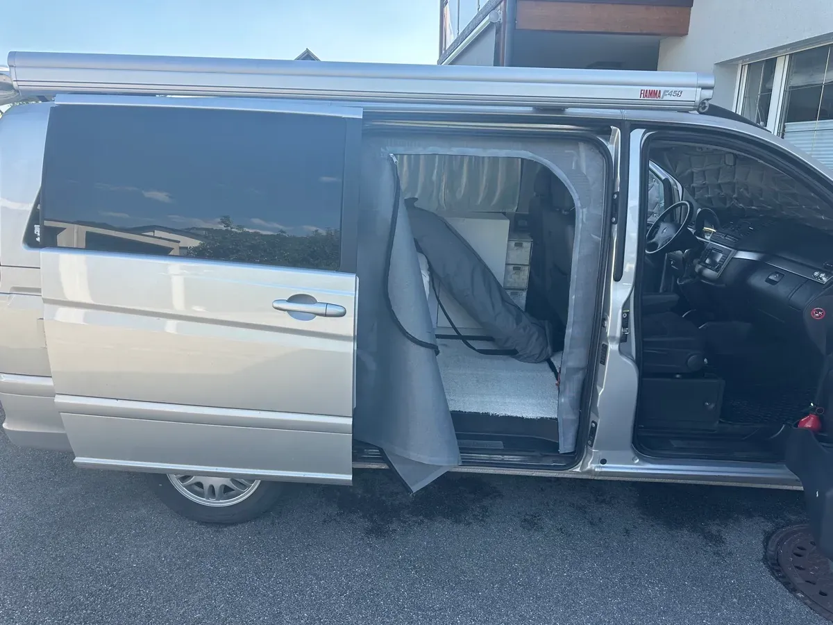 Mercedes-Benz Viano 2007 photo 2
