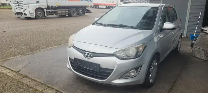 Hyundai I20