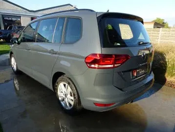 Volkswagen Touran 2024 photo 3