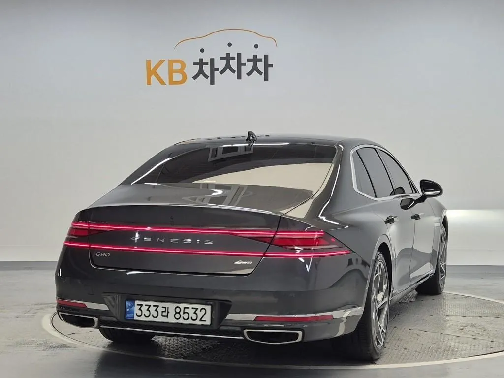 Genesis G90 2022 photo 3