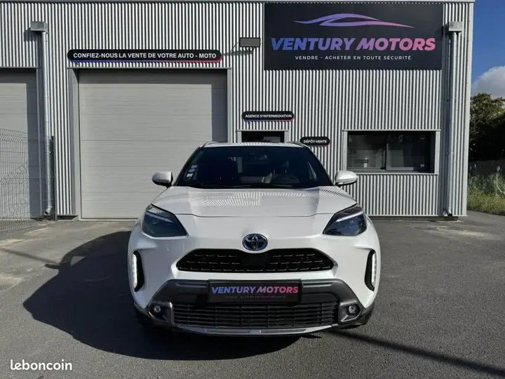 Toyota Yaris Cross 2022 photo 2