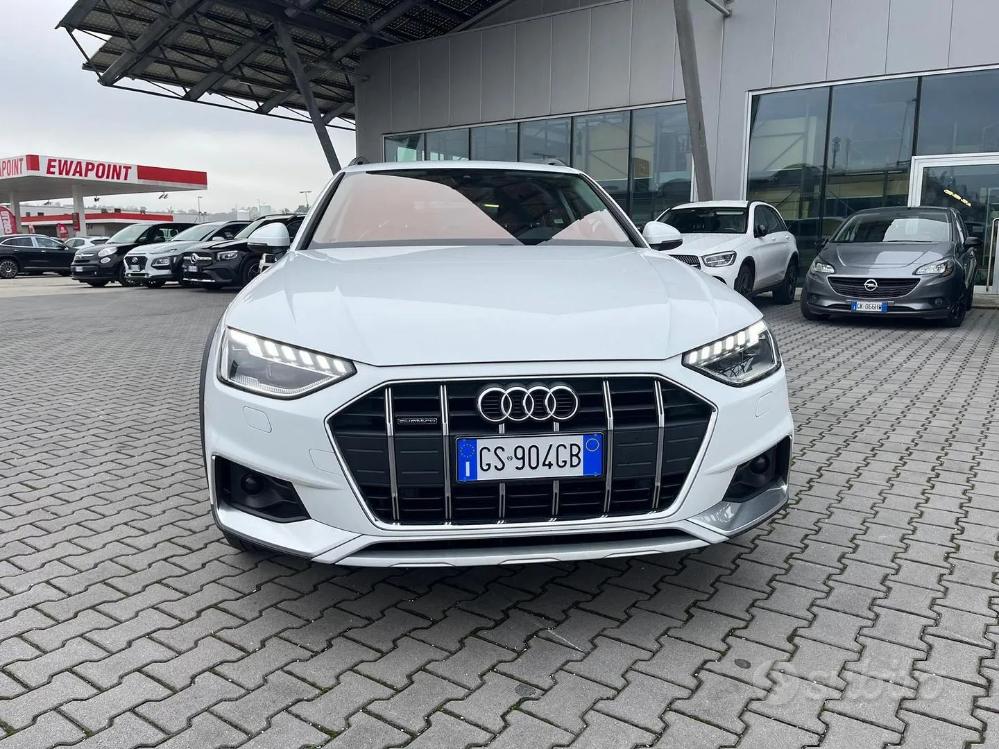 Audi A4 2020 photo 2