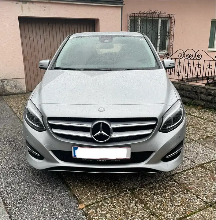Mercedes-Benz B-Class 2015 photo 3