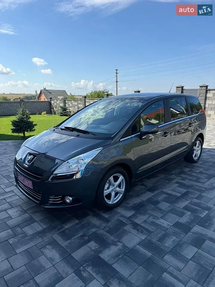 Peugeot 5008