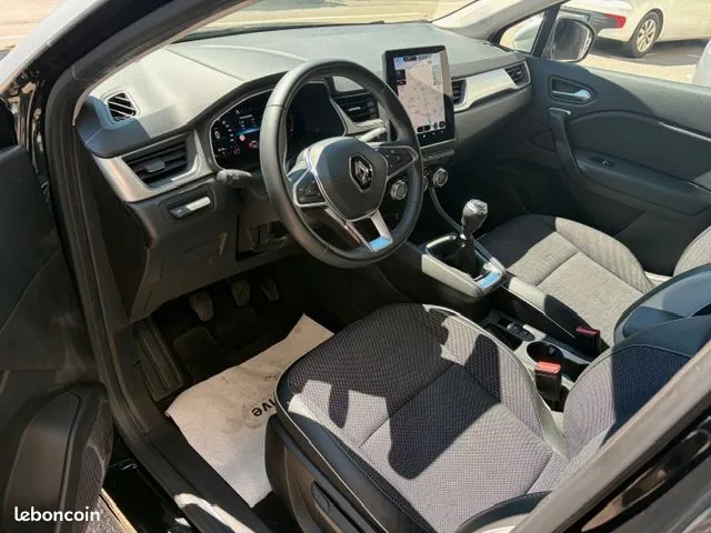 Renault Captur 2022 photo 3