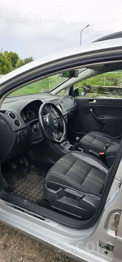 Volkswagen Golf Plus 2013 photo 4
