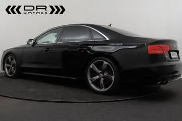 Audi S8 2013 photo 3