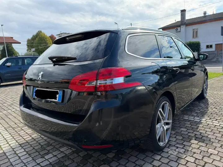 Peugeot 308 2015 photo 4